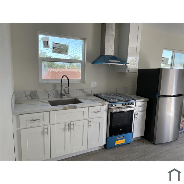 2830 Massachusetts Ave